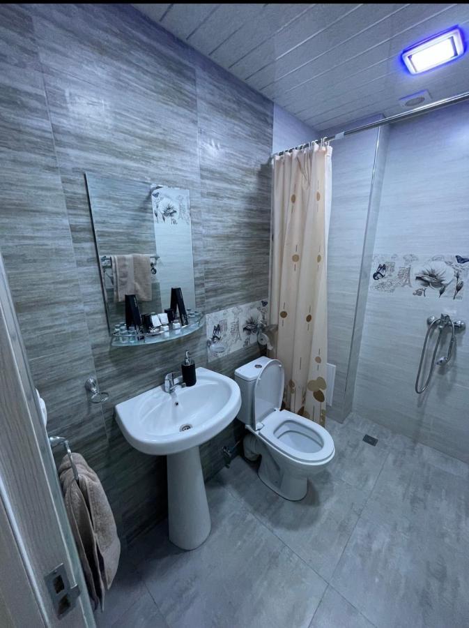 Cool Blue Interior Self Check In Apartment Yerevan Exterior photo
