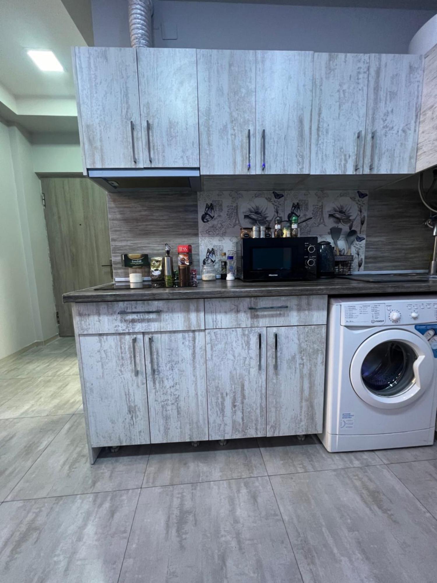 Cool Blue Interior Self Check In Apartment Yerevan Exterior photo