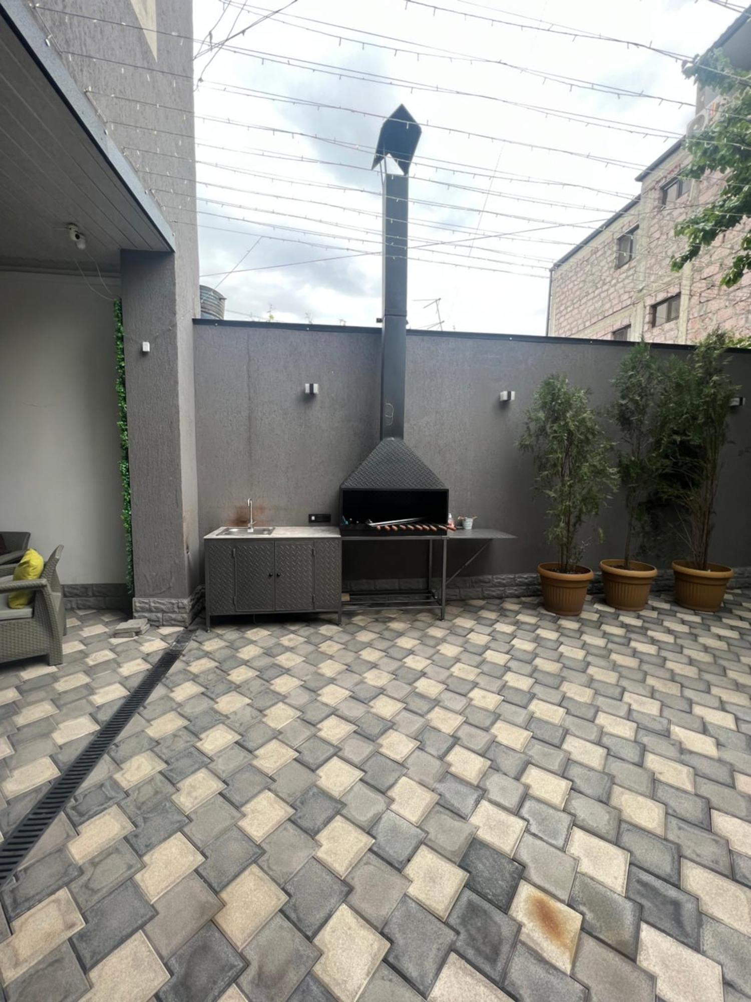 Cool Blue Interior Self Check In Apartment Yerevan Exterior photo